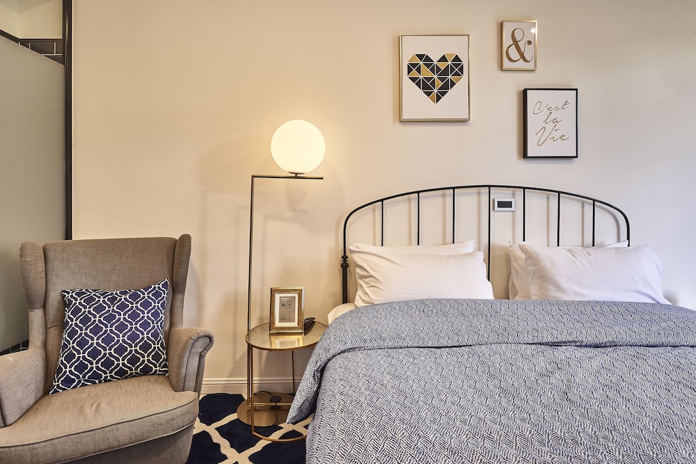 Elite Double Room, 1 Queen Bed photo 1