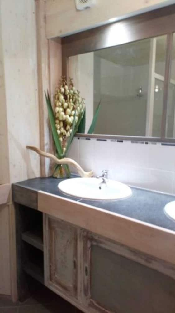Double or Twin Room, Accessible (Jazz) photo 3