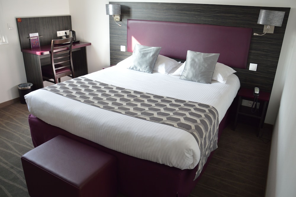 Privilege Adjoining Rooms