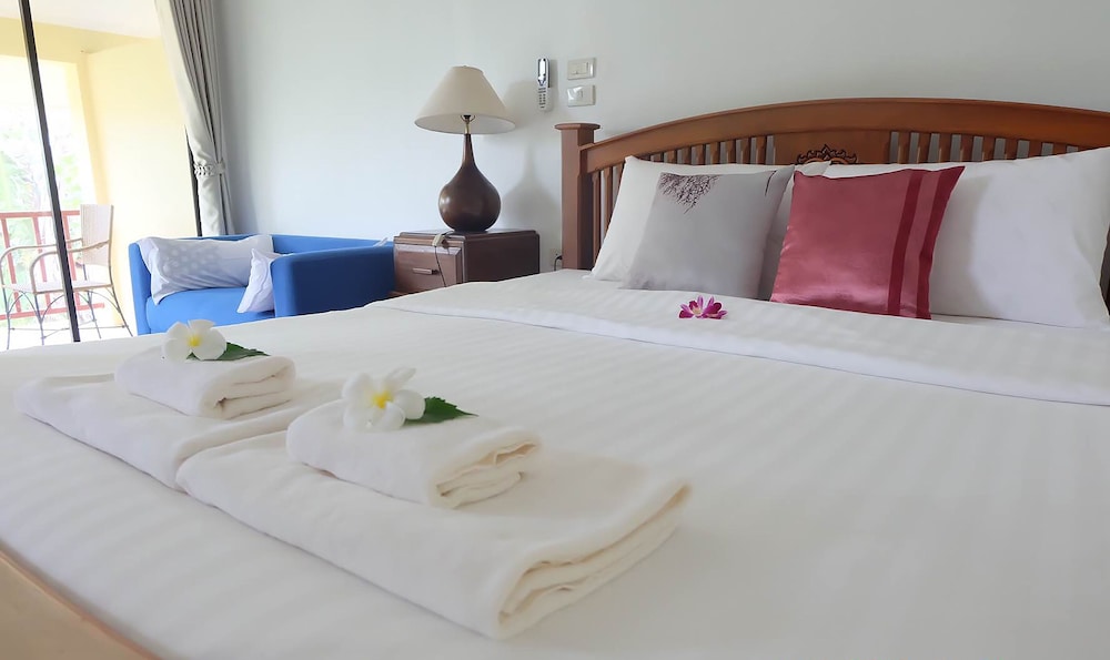 Family Grand Seaview, Free Round-trip Boat Transfer photo 1