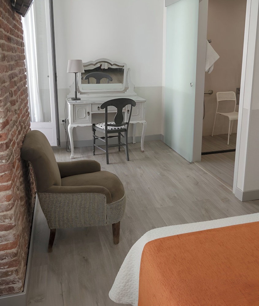 Superior Double Room (Exterior) - Photo 22