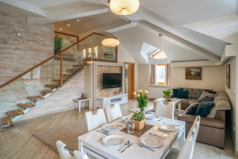 Presidential Apartment (215 with SPA, Pool access)