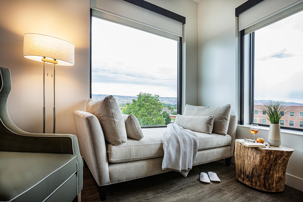 Veranda Suite