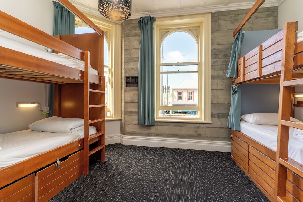 Bed in 4 Bed Dorm - Ensuite