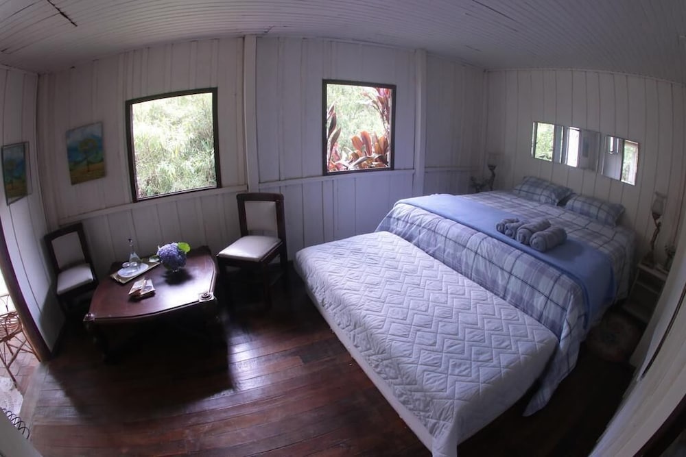 Suíte 1 (Casa Araucária) photo 1