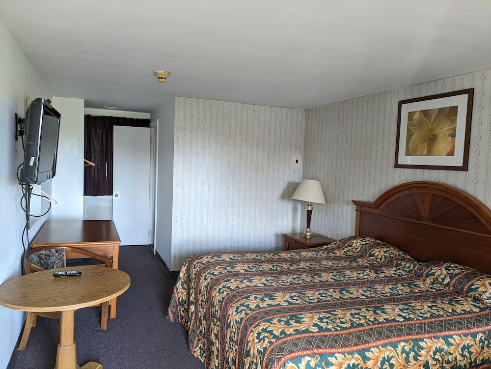 Room, 1 King Bed, Non Smoking photo 1