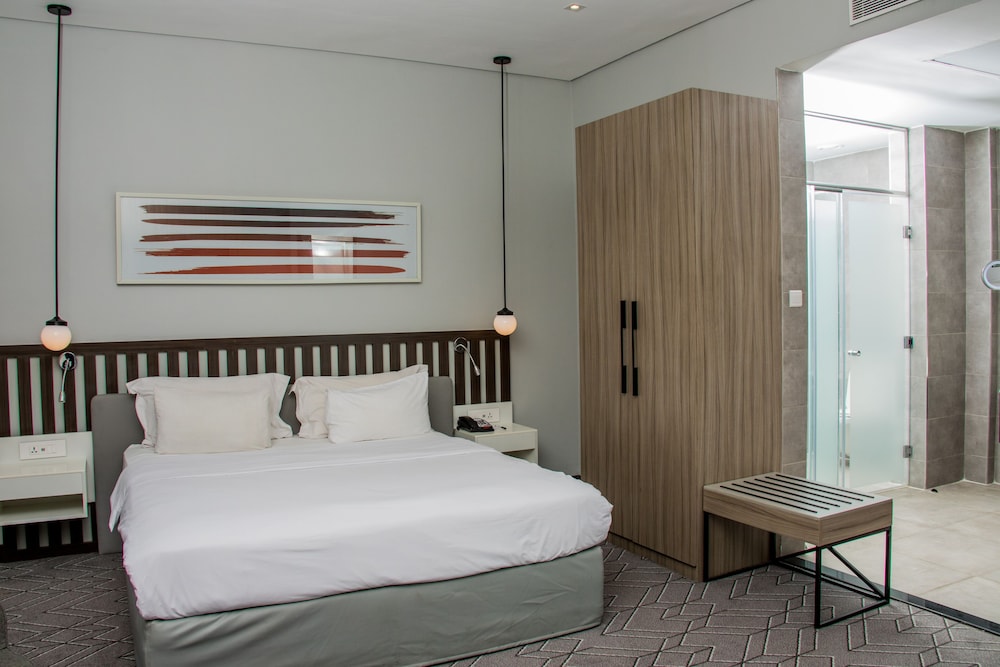 Premium Room - Photo 12
