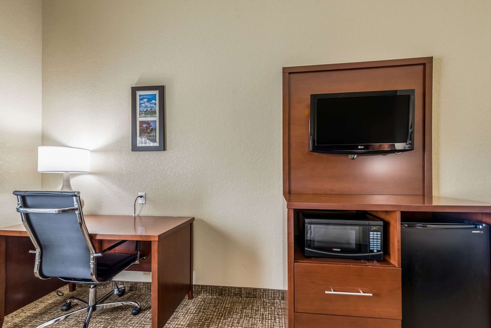 Room, 1 King Bed, Accessible, Non Smoking - Photo 3