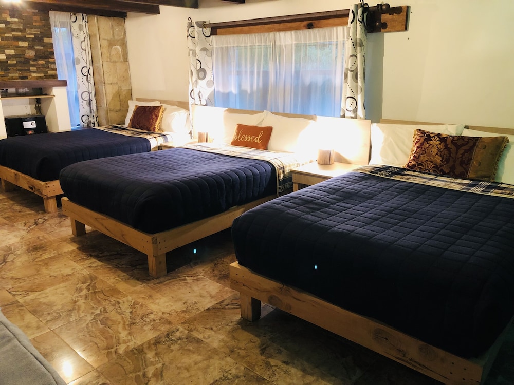 Family Cottage, Multiple Beds photo 1