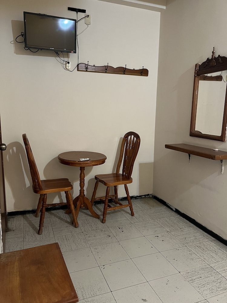 Classic Double or Twin Room photo 3