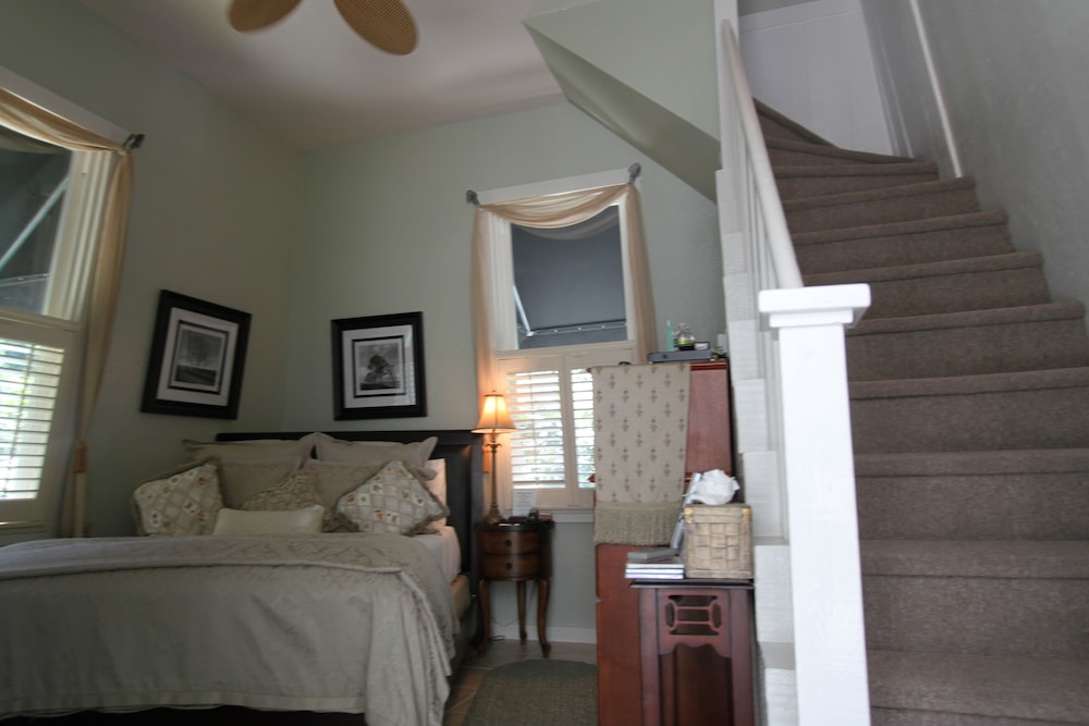 Junior Suite, 1 Queen Bed