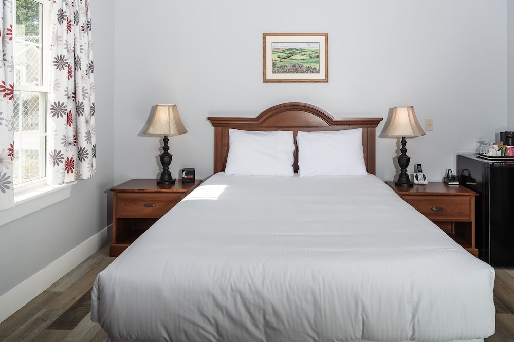 Standard Room, 1 Queen Bed photo 1