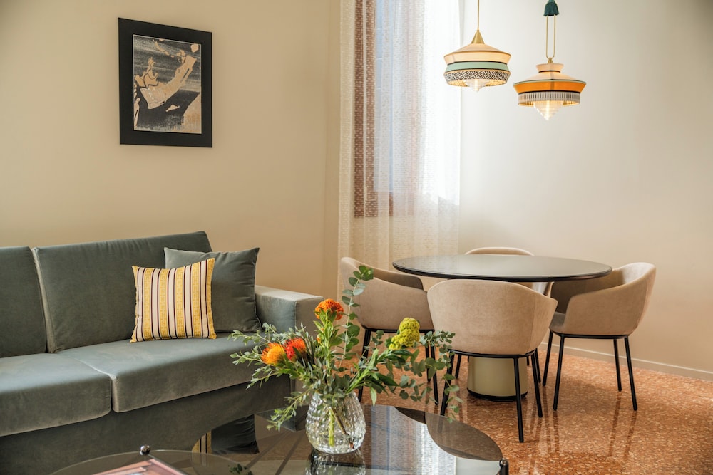 Deluxe Apartment, 1 King Bed with Sofa bed (Sant Erasmo) photo 1