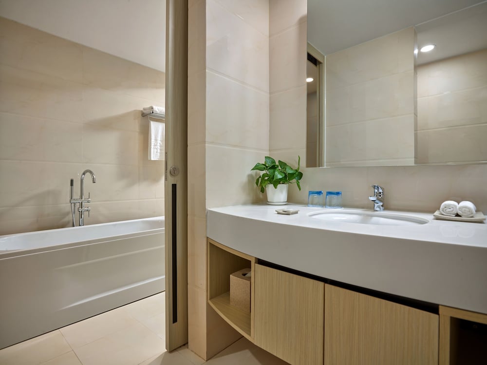 Premium Deluxe Room - Photo 5