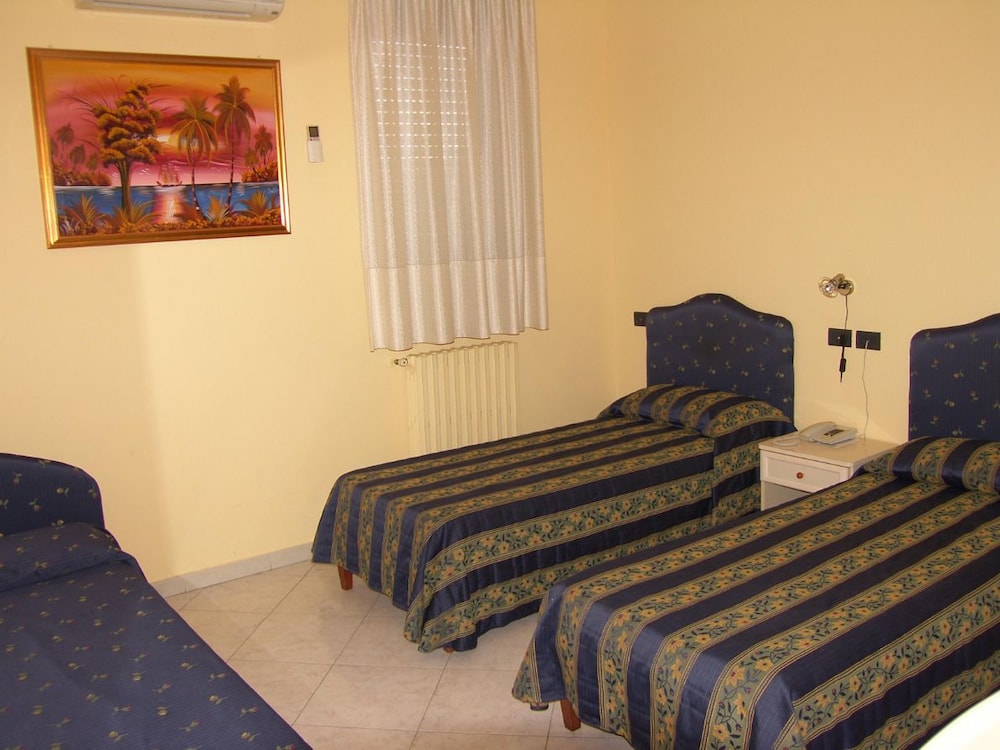 Triple Room photo 3