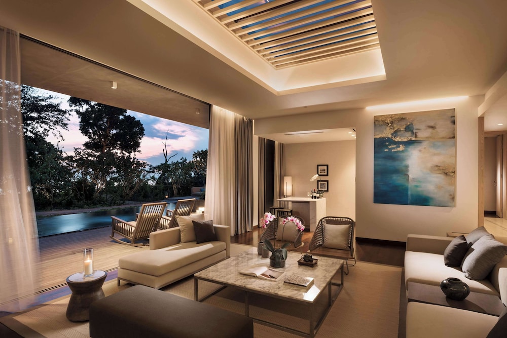 Four Bedroom Beach Residence - Photo 5