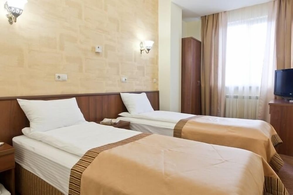 Standard Twin Room photo 2
