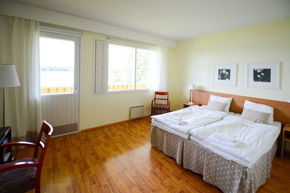 Double or Twin Room, Balcony, Sea View photo 3