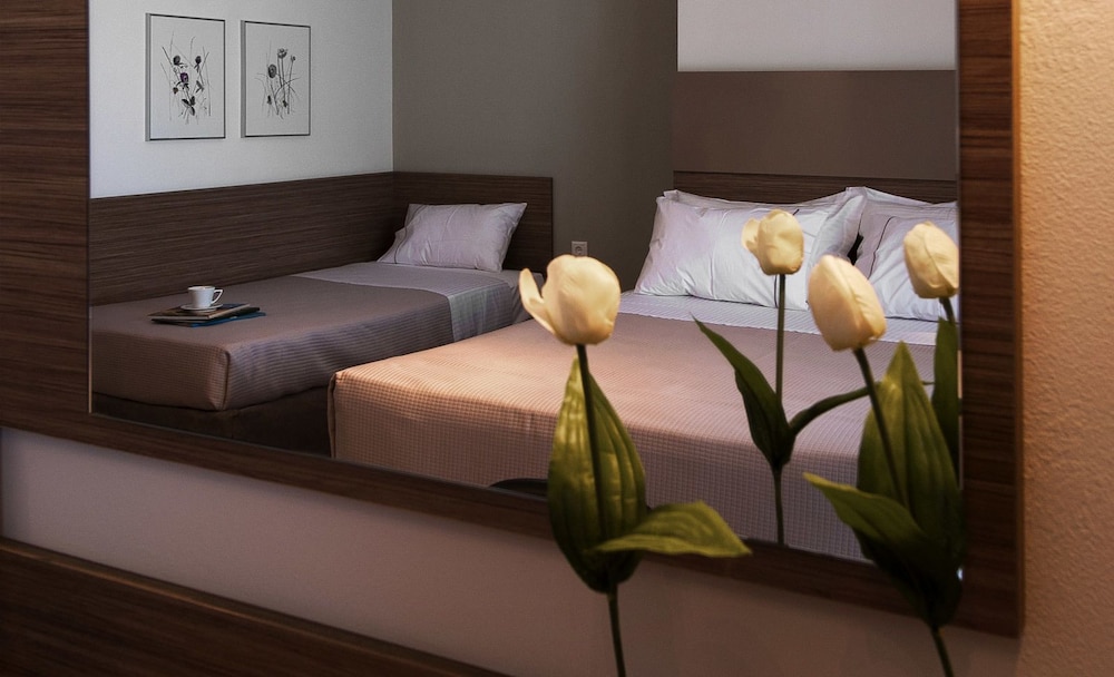 Triple Room, Partial Sea View photo 3