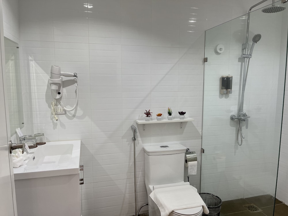 Deluxe Penthouse - Photo 12