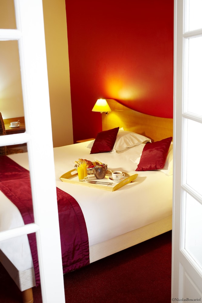 Superior Quadruple Room photo 3