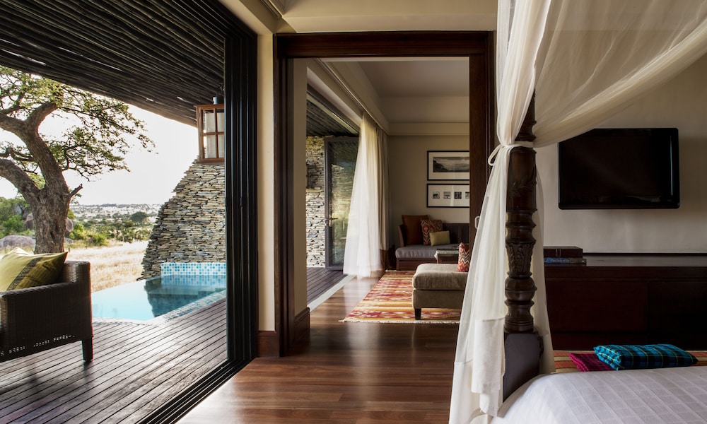 Suite, 1 King Bed, Terrace photo 1
