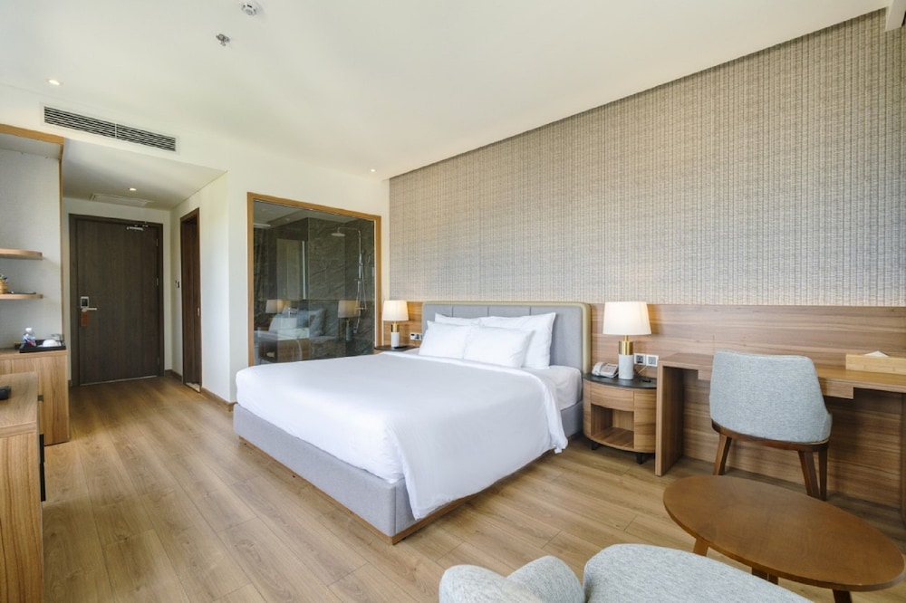 Deluxe Double Room, Sea View - Photo 1