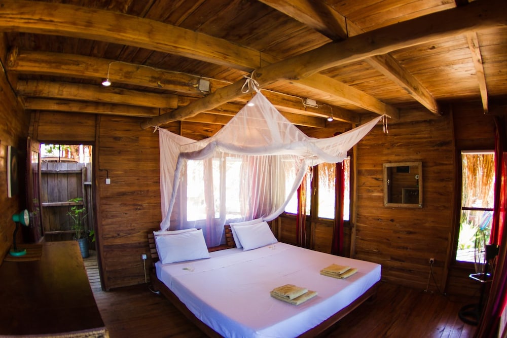 Design Villa, 3 Bedrooms, Beachfront photo 1