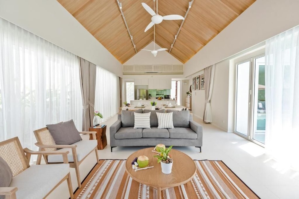 2-Bedroom Pool Villa - Photo 10