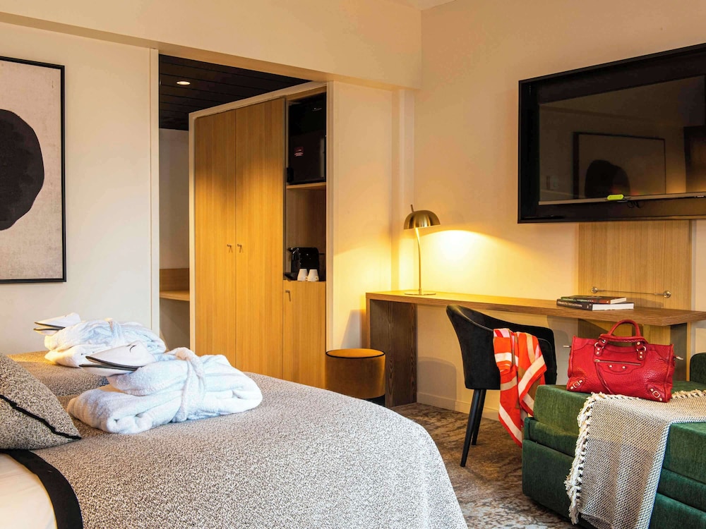 Privilege Room - a double bed and a trundle bed  for 2 people - Photo 1