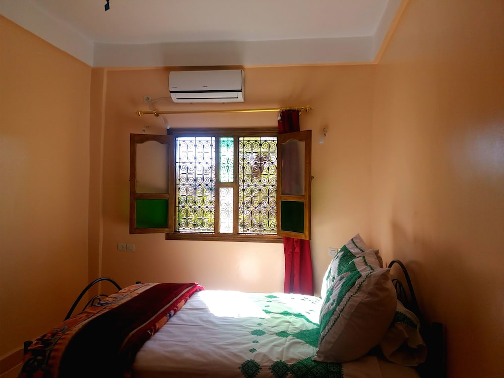 Basic Triple Room, Mixed Dorm photo 1