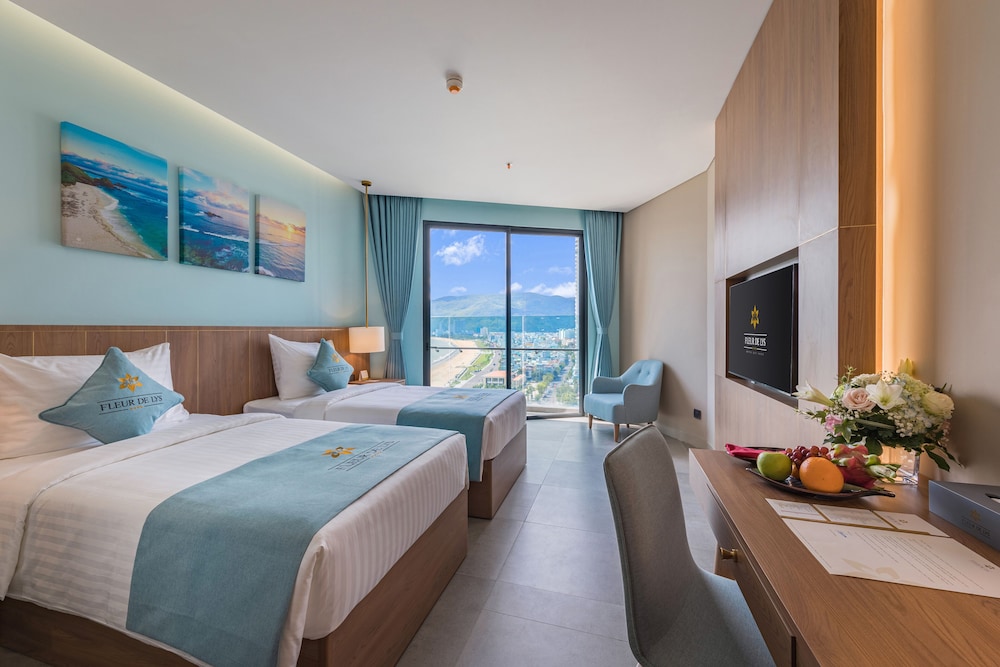 Deluxe Twin Room, Balcony, Beach View