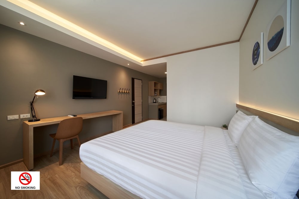 Standard Double Bathtub Tower 2 photo 1