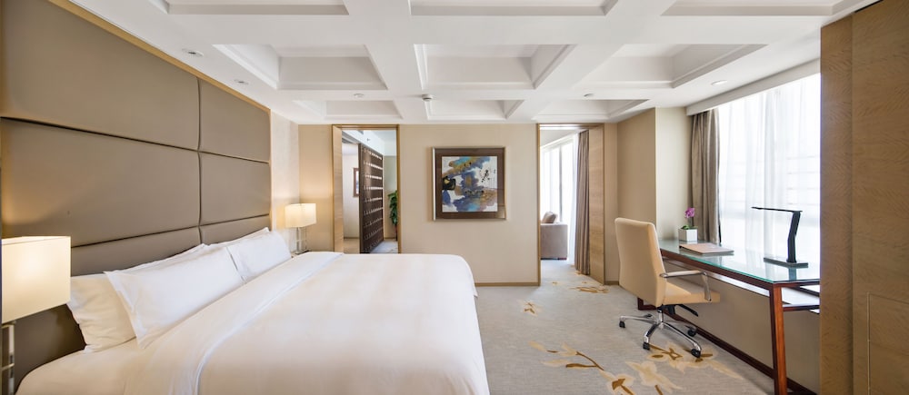 Superior Suite, Balcony photo 2