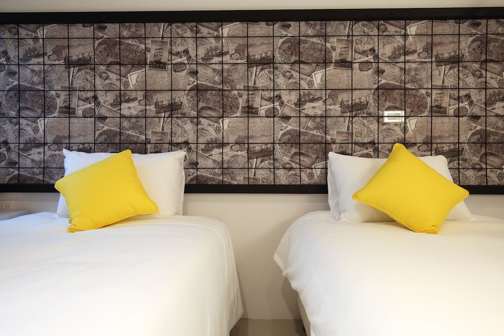Twin Room, Balcony