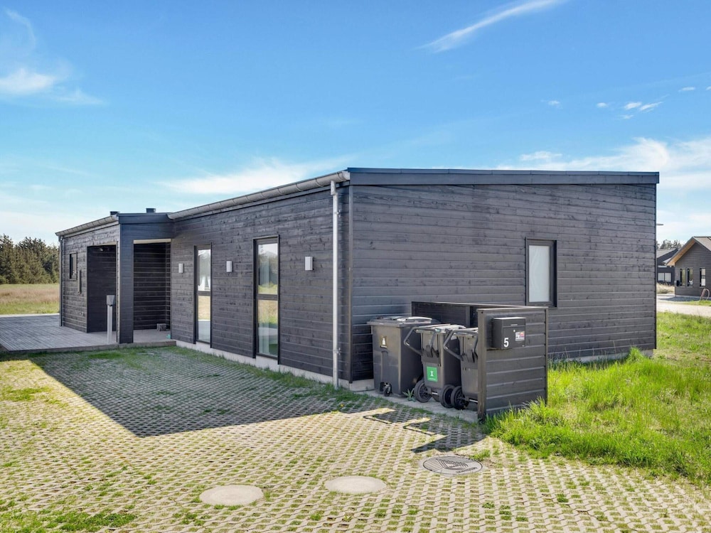 House photo 2