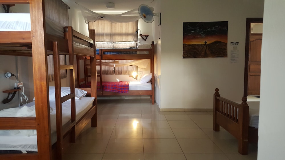 Comfort Shared Dormitory, Mixed Dorm (12-bed) photo 2
