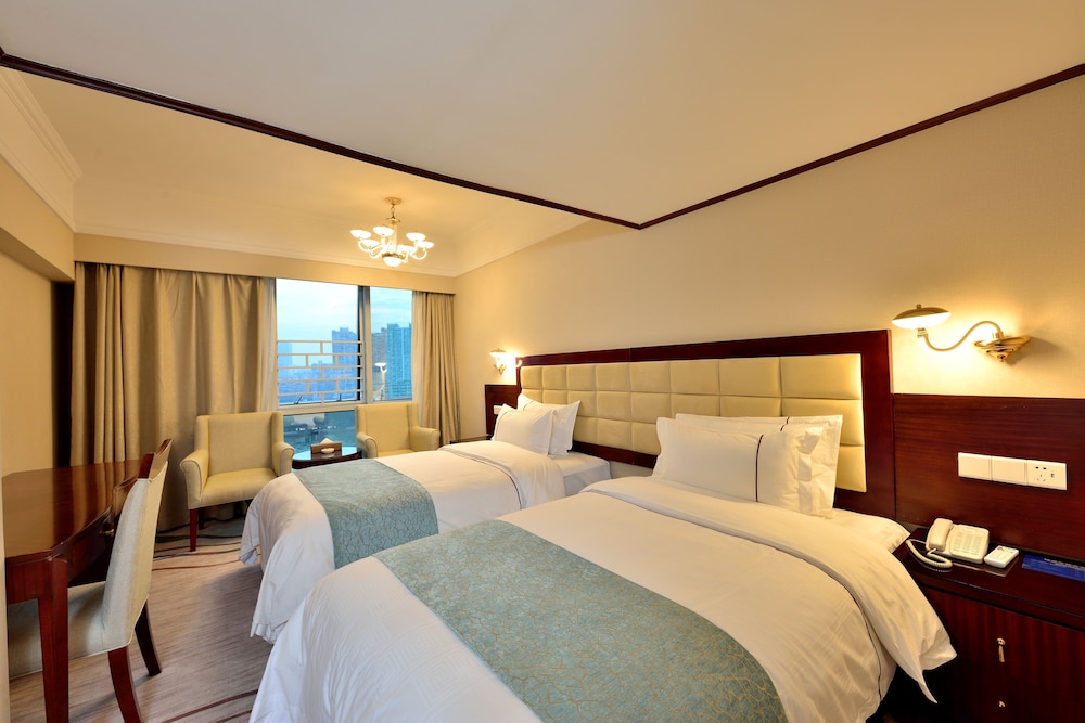 Deluxe Room Twin Bed River View