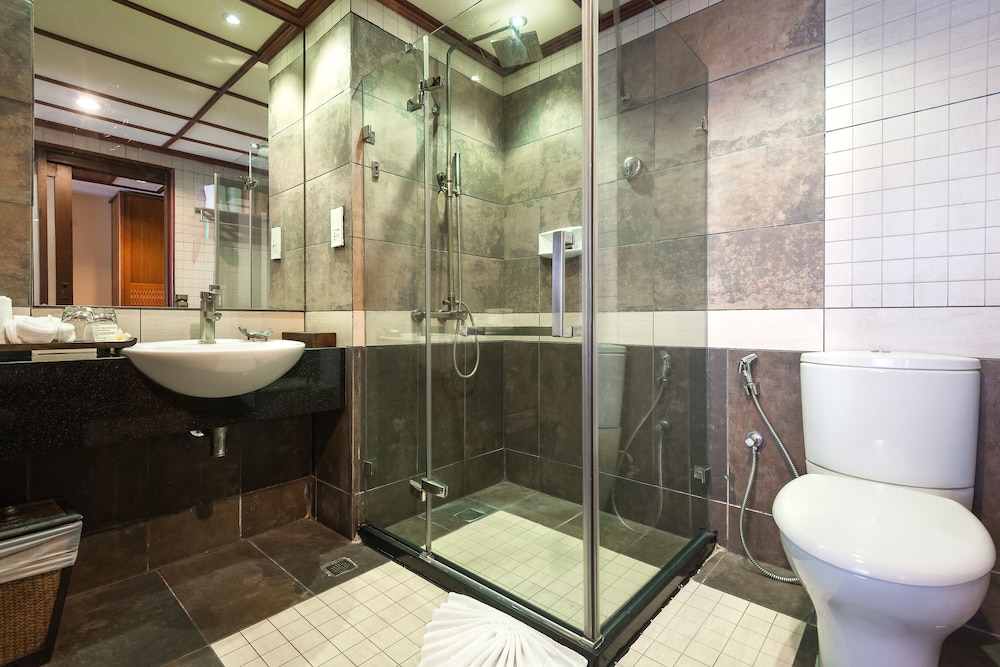 Deluxe Double or Twin Room, Pool Access - Photo 2