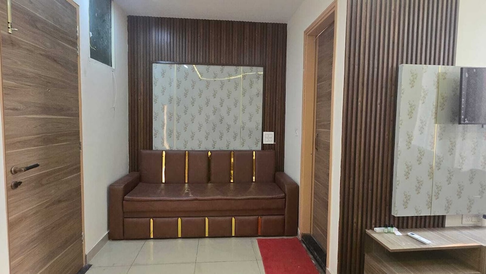 Elite Quadruple Room