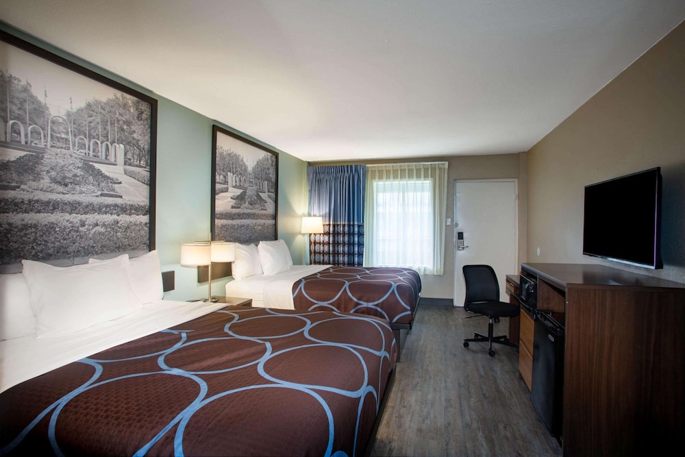 Room, 2 Queen Beds, Accessible, Non Smoking (Mobility) photo 3