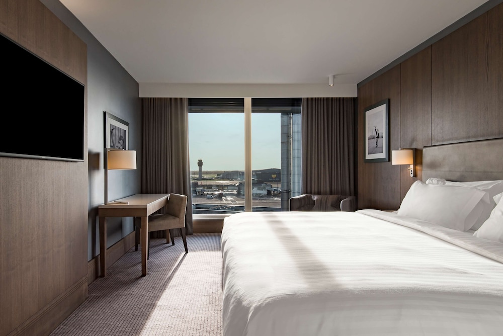 Executive Room - Photo 6