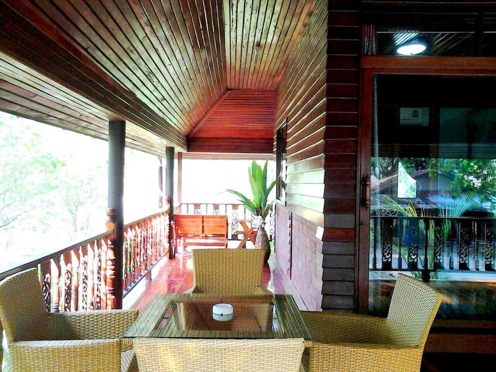 One Bedroom Villa Garden View with Round Balcony photo 2