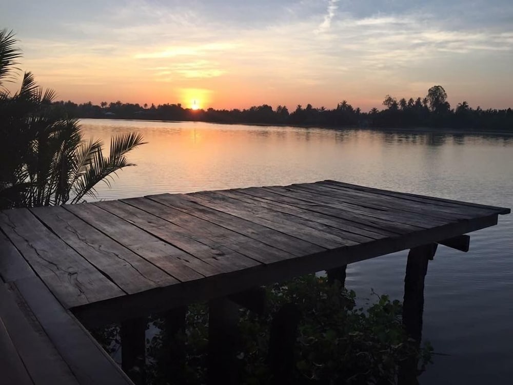 Superior Villa, River View photo 2