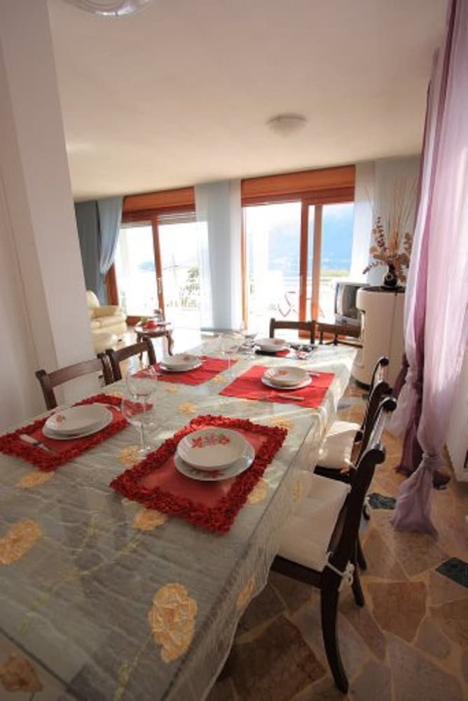 Villa, 4 Bedrooms photo 2