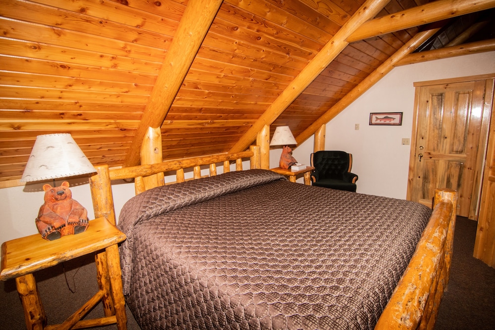 Cabin, 4 Bedrooms photo 3