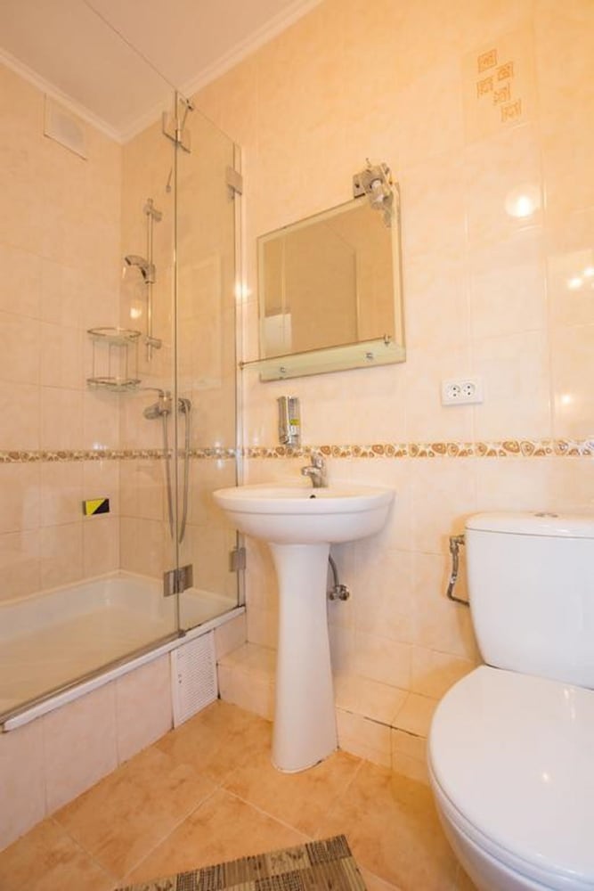 Luxury Triple Room, 1 Bedroom, Private Bathroom (Balcony) photo 3