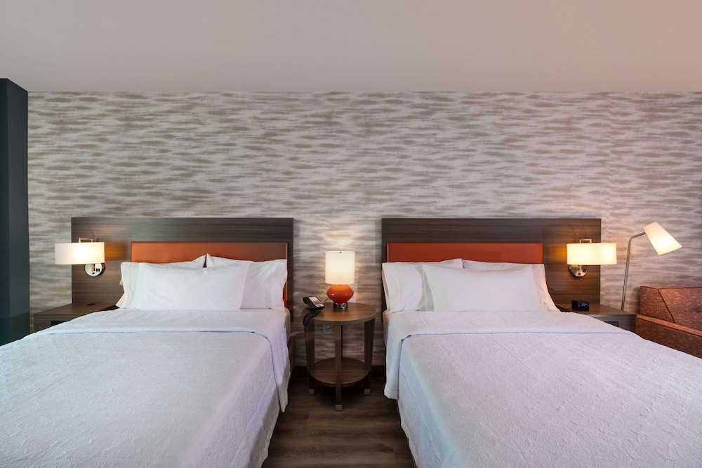 Studio, 2 Queen Beds, Accessible (Mobility & Hearing, Roll-in Shower) photo 1