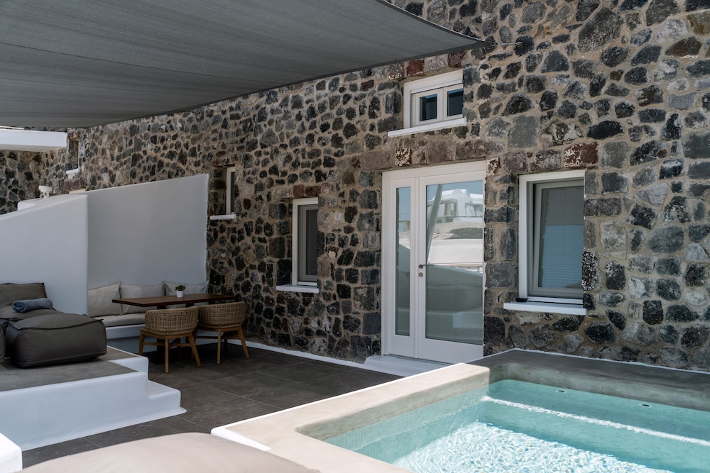 Cave two-bedroom Suite with jacuzzi - Photo 12