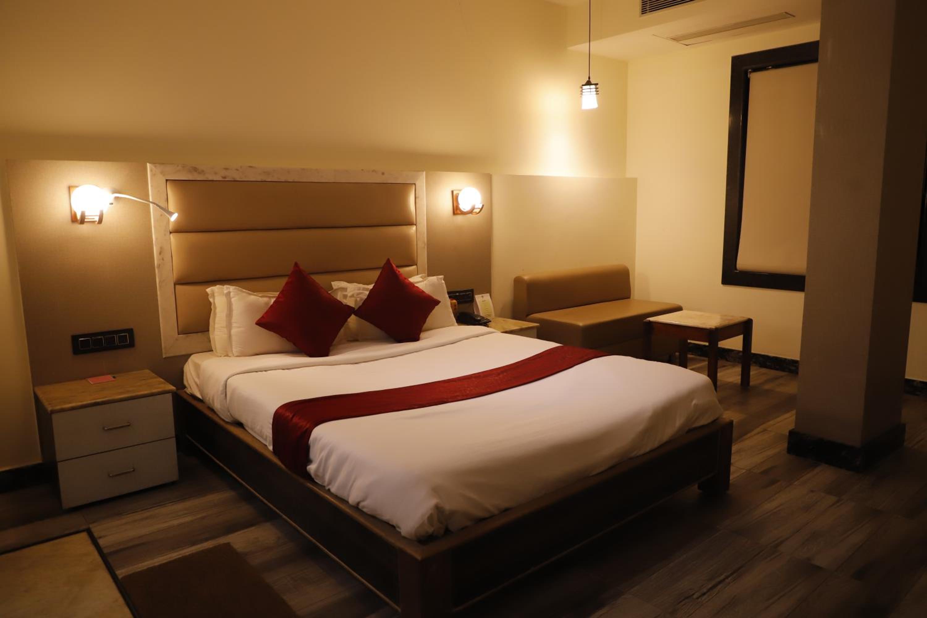 Deluxe Double Room - Photo 3